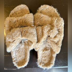 Cozy Tan Faux Fur Women's Sandals